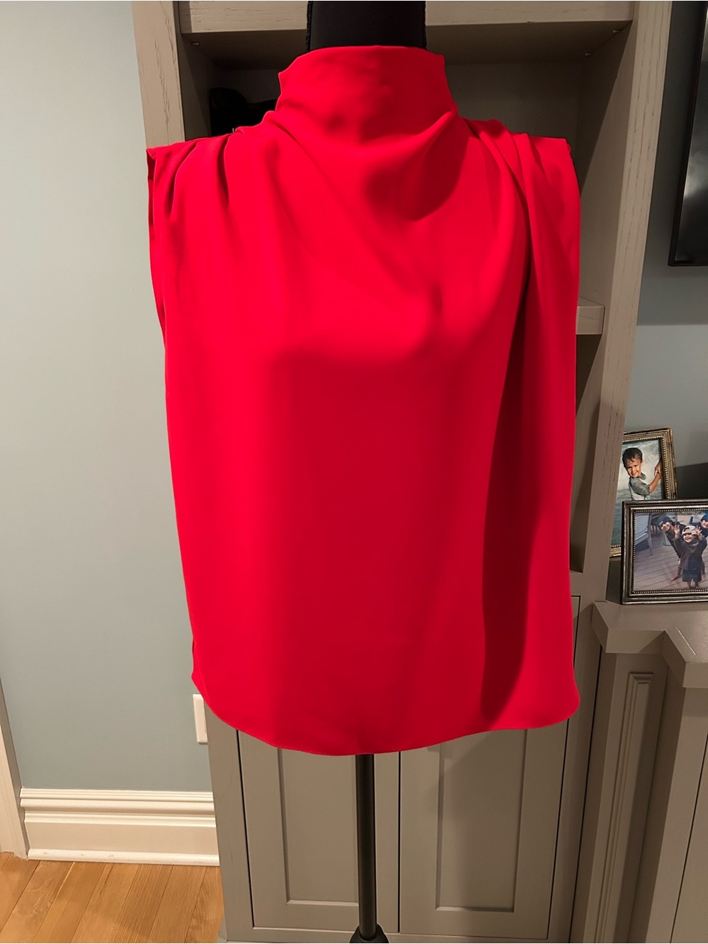 Amanda Uprichard Sleeveless Mock Neck Red Women's Top - Picture 3 of 7